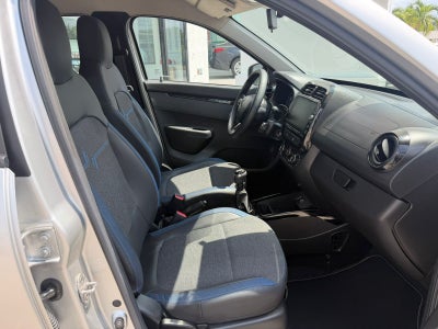 2024 Renault Kwid 1.0 Iconic Mt