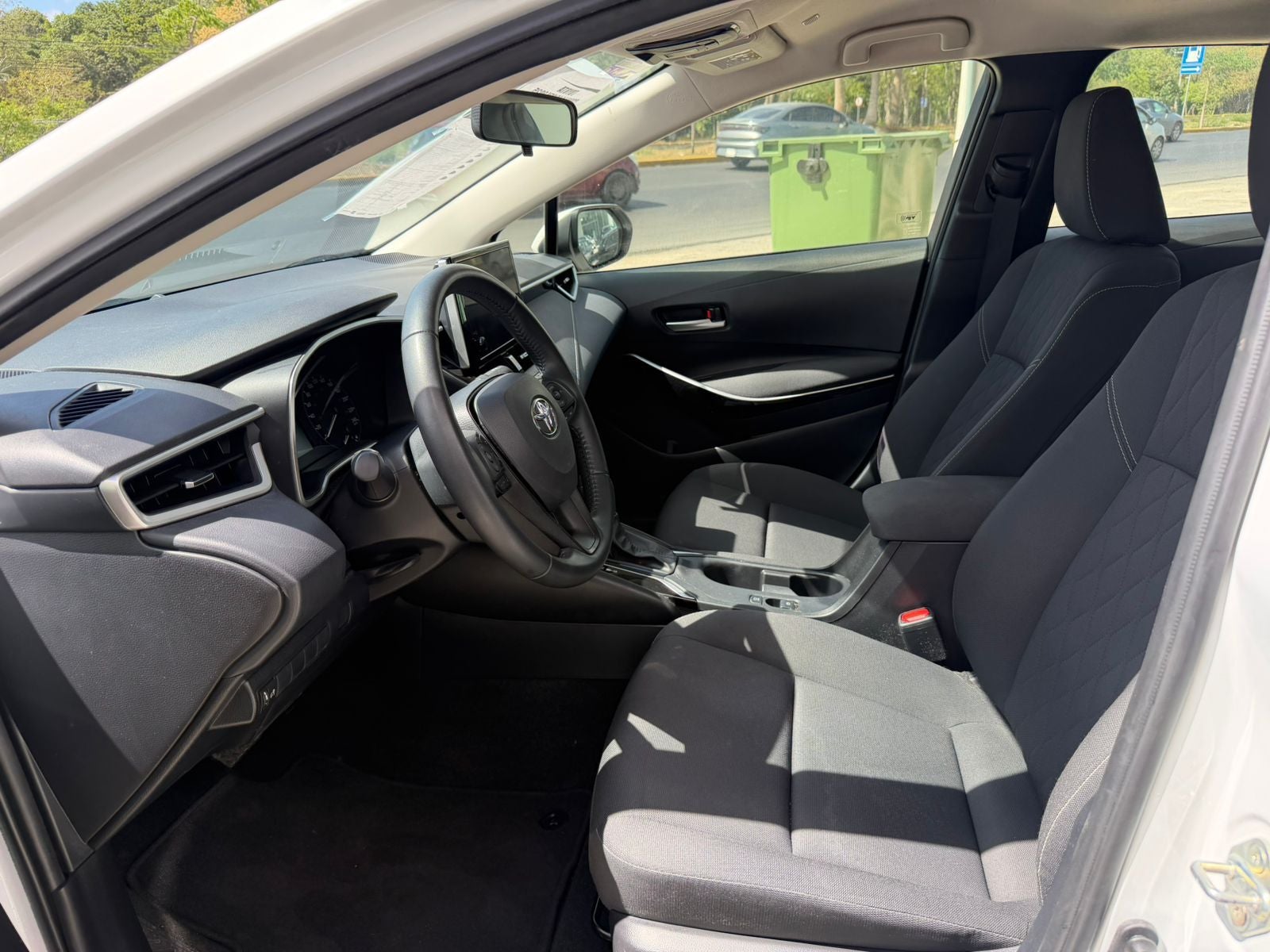 2025 Toyota Corolla 1.8 Le Hybrid At