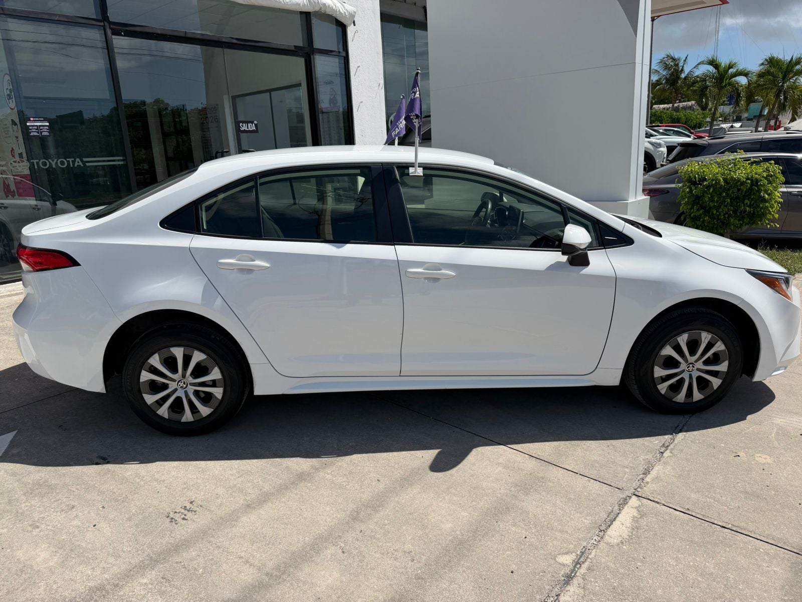 2025 Toyota Corolla 1.8 Le Hybrid At