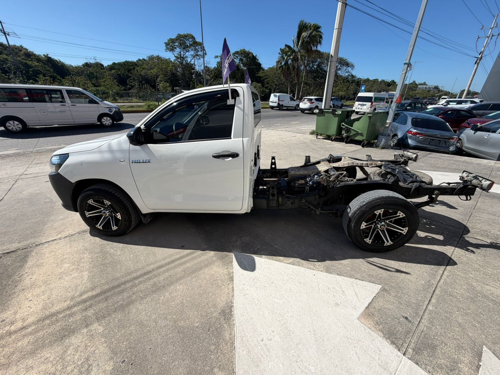 2023 Toyota Hilux 2.7 Chasis Cabina Mt