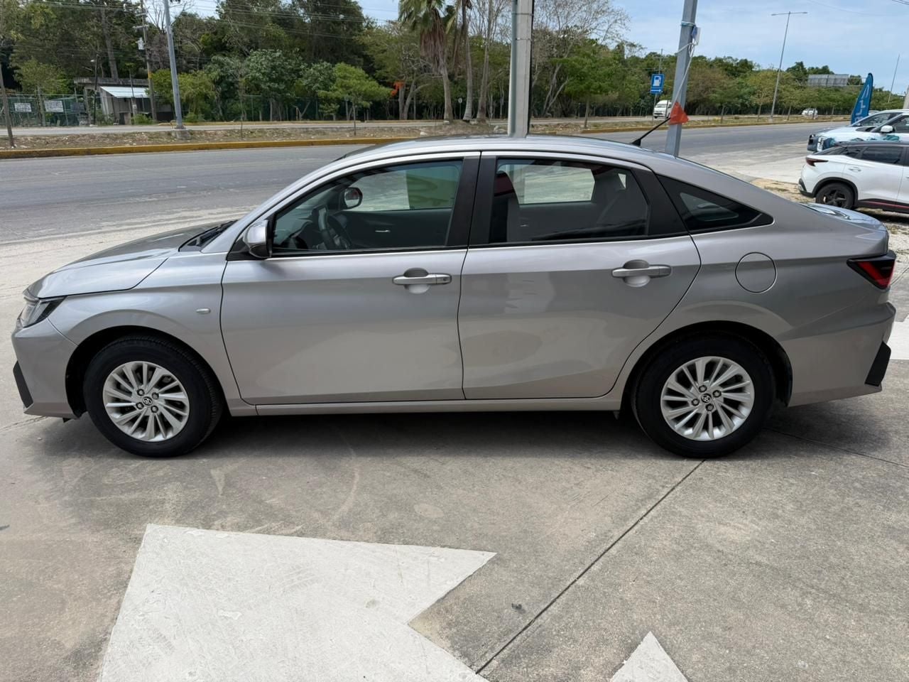 2023 Toyota Yaris 1.5 S Sedan At