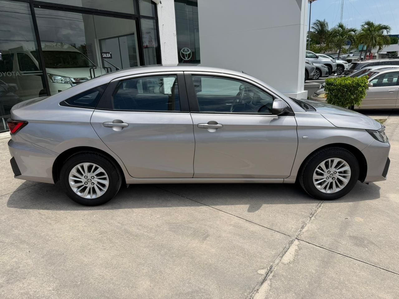 2023 Toyota Yaris 1.5 S Sedan At