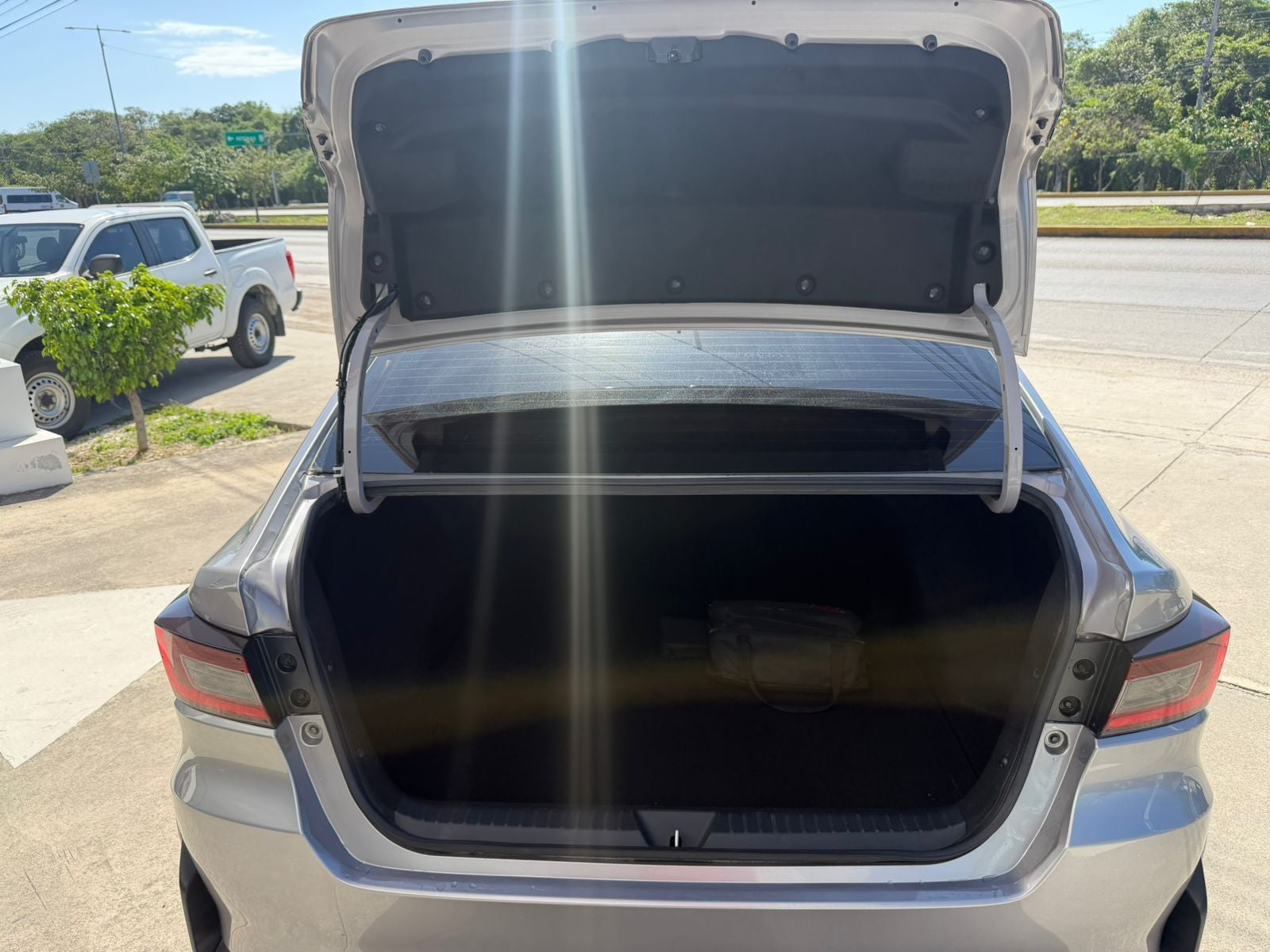 2023 Toyota Yaris 1.5 S Sedan At