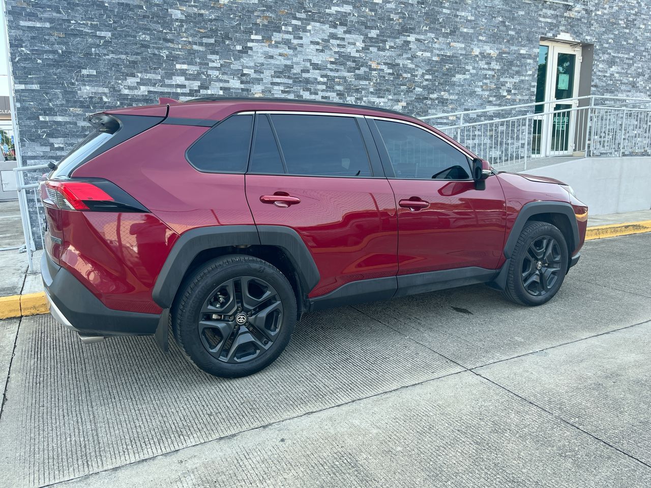 2024 Toyota RAV4 2.5 Adventure At