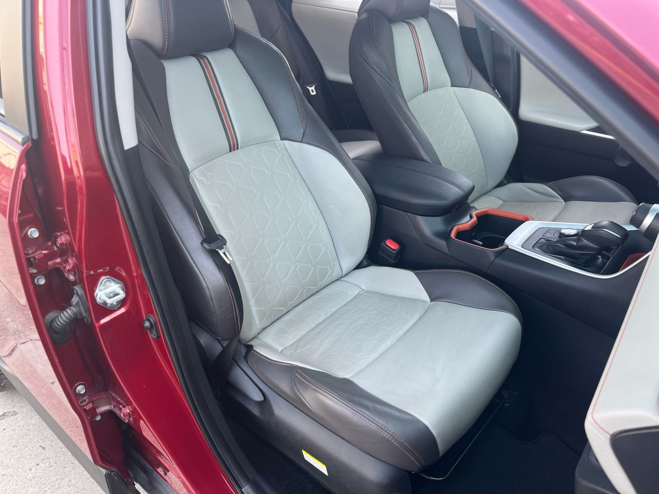 2024 Toyota RAV4 2.5 Adventure At