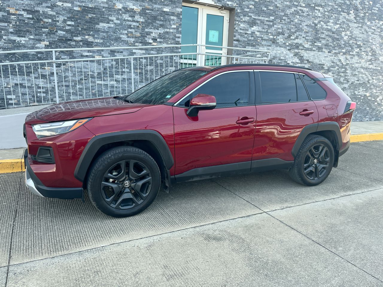 2024 Toyota RAV4 2.5 Adventure At