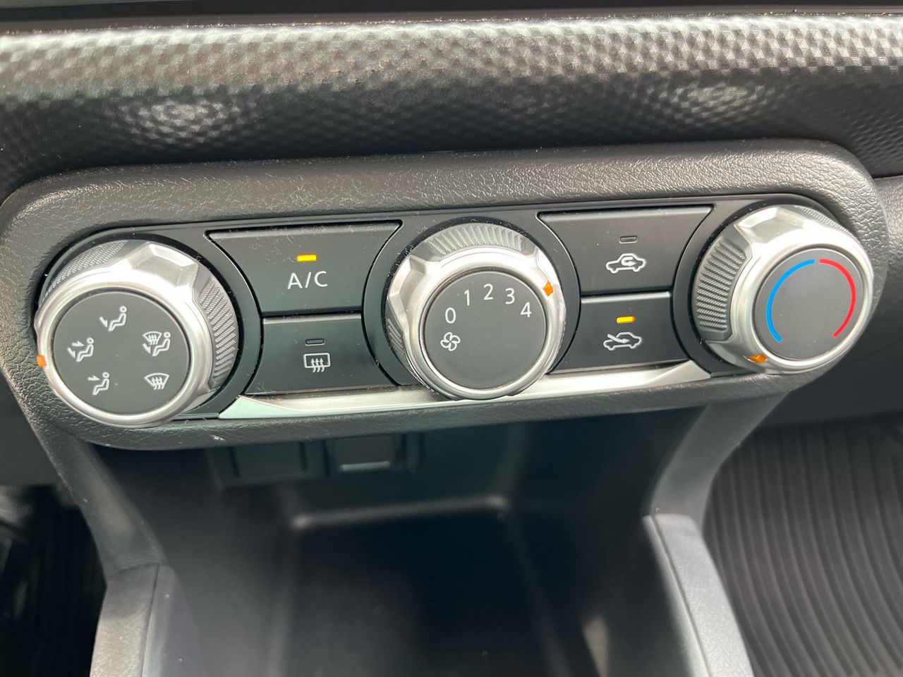2025 Nissan Kicks 1.6 Play Advance At
