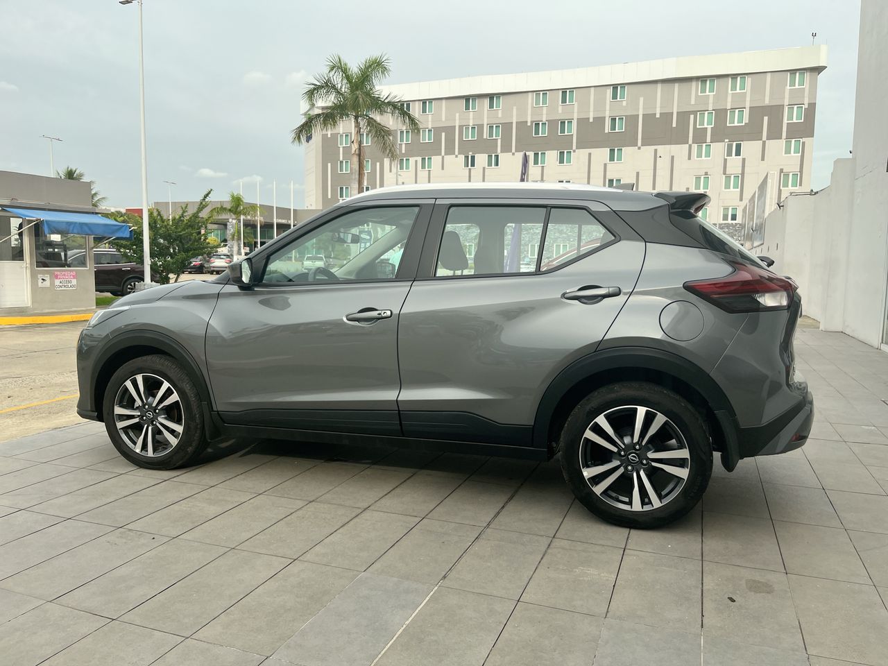 2025 Nissan Kicks 1.6 Play Advance At