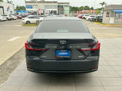 2025 Toyota Camry 2.5 Xle Hev At