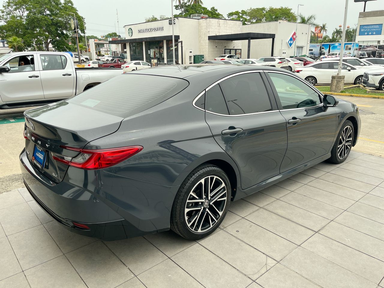 2025 Toyota Camry 2.5 Xle Hev At
