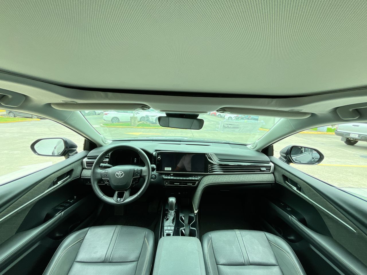 2025 Toyota Camry 2.5 Xle Hev At
