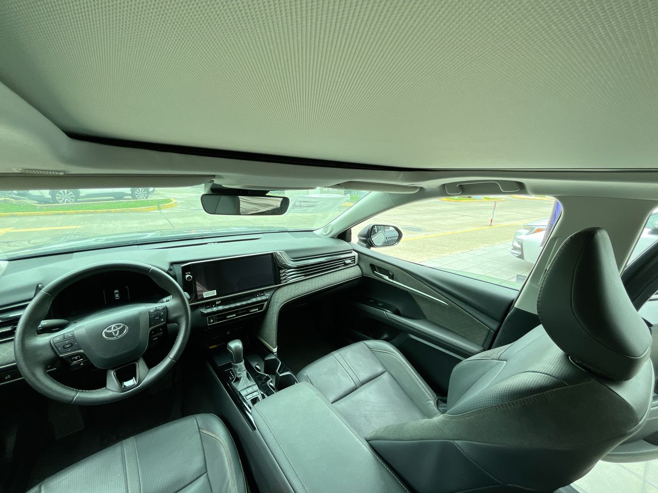 2025 Toyota Camry 2.5 Xle Hev At