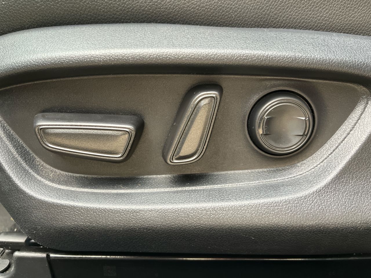 2025 Toyota Camry 2.5 Xle Hev At