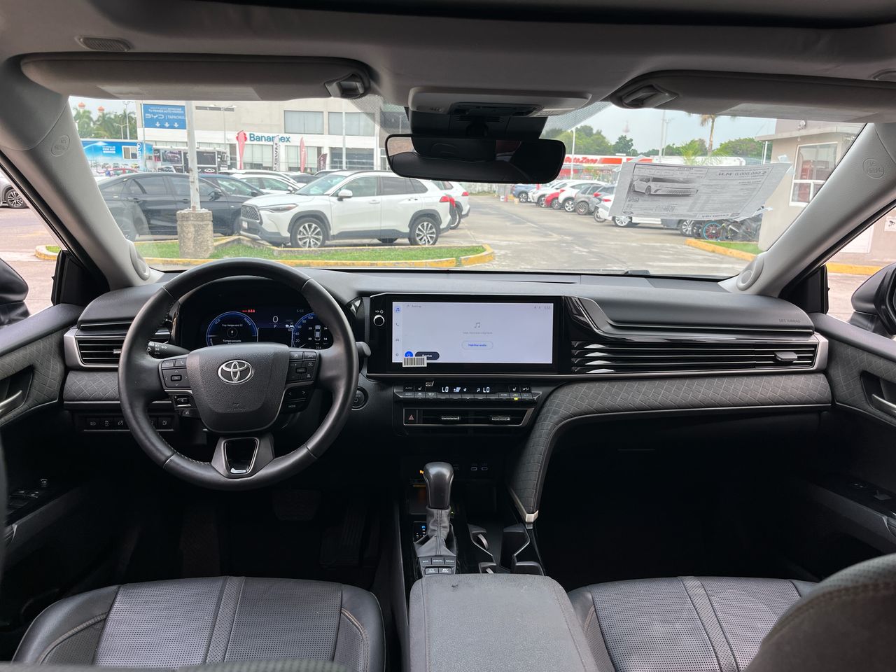 2025 Toyota Camry 2.5 Xle Hev At