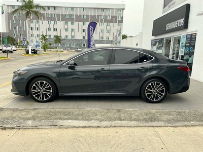 2025 Toyota Camry 2.5 Xle Hev At