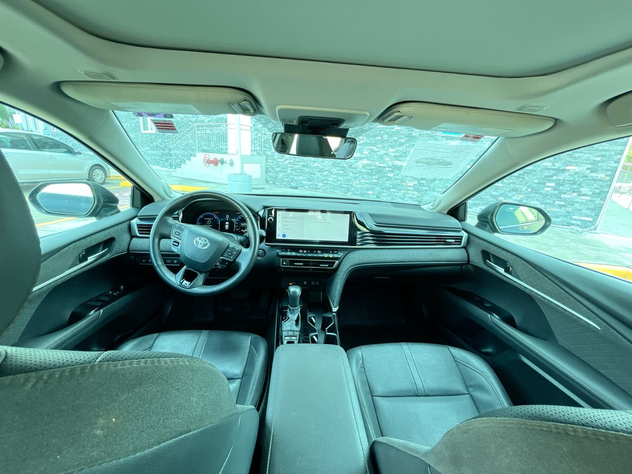 2025 Toyota Camry 2.5 Xle Hev At