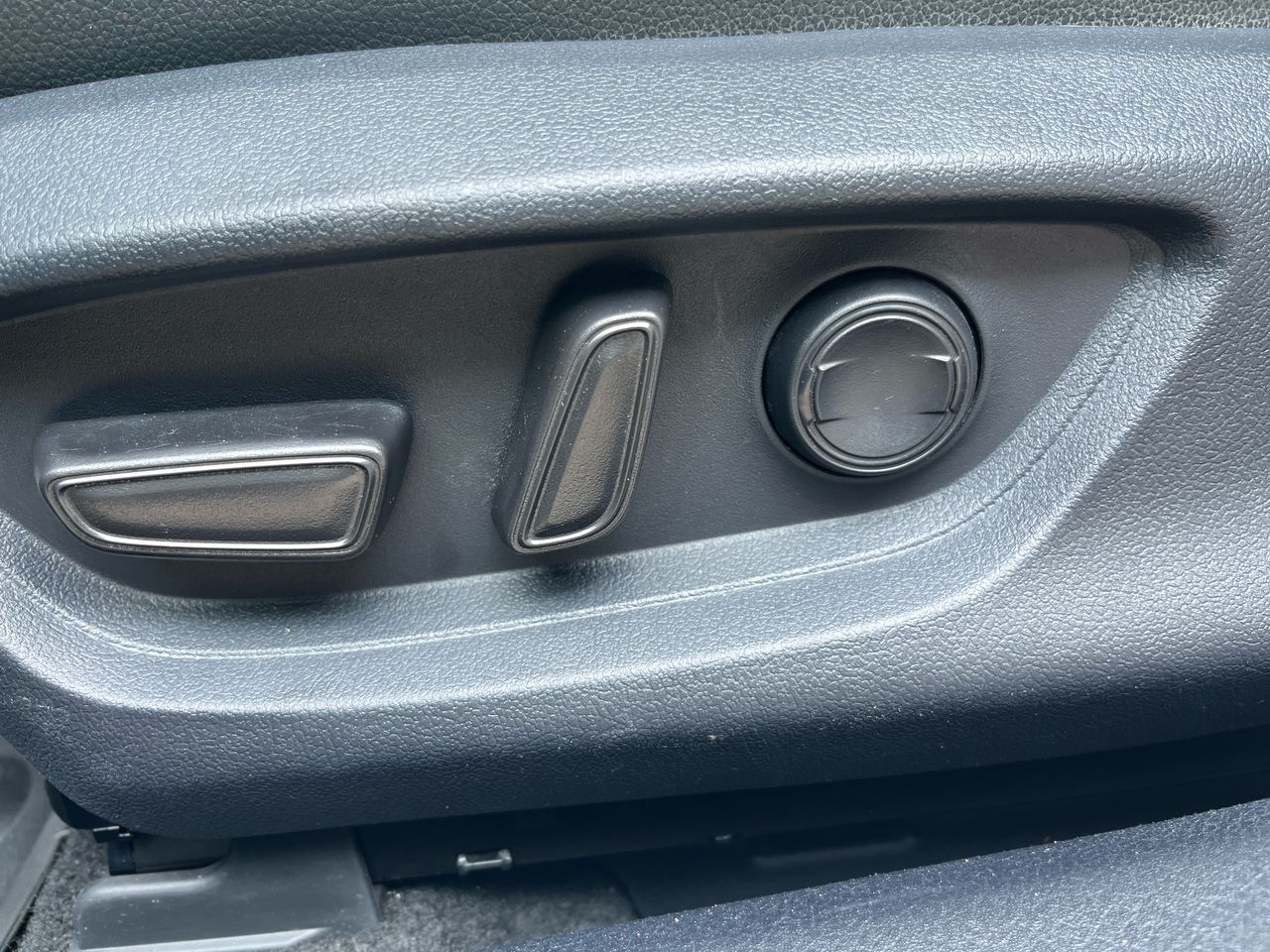 2025 Toyota Camry 2.5 Xle Hev At