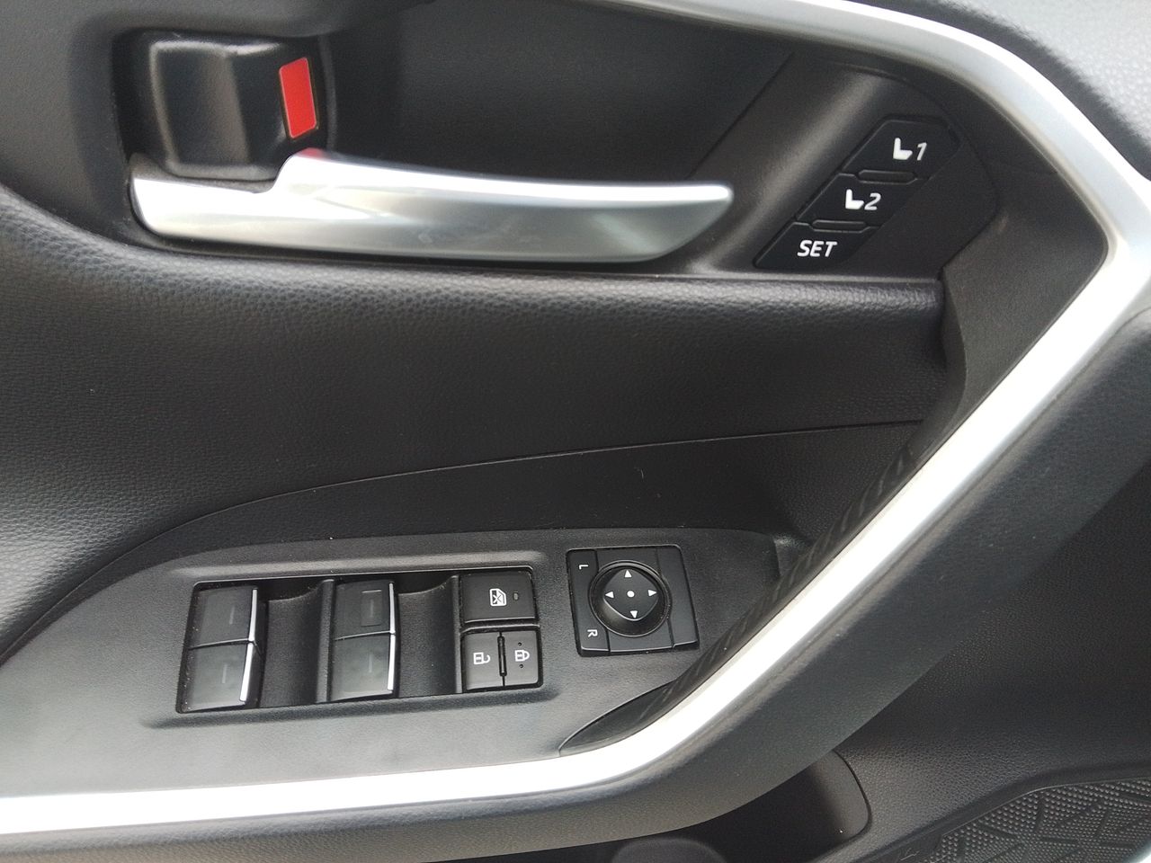 2023 Toyota RAV4 2.5 Limited Hybrid At