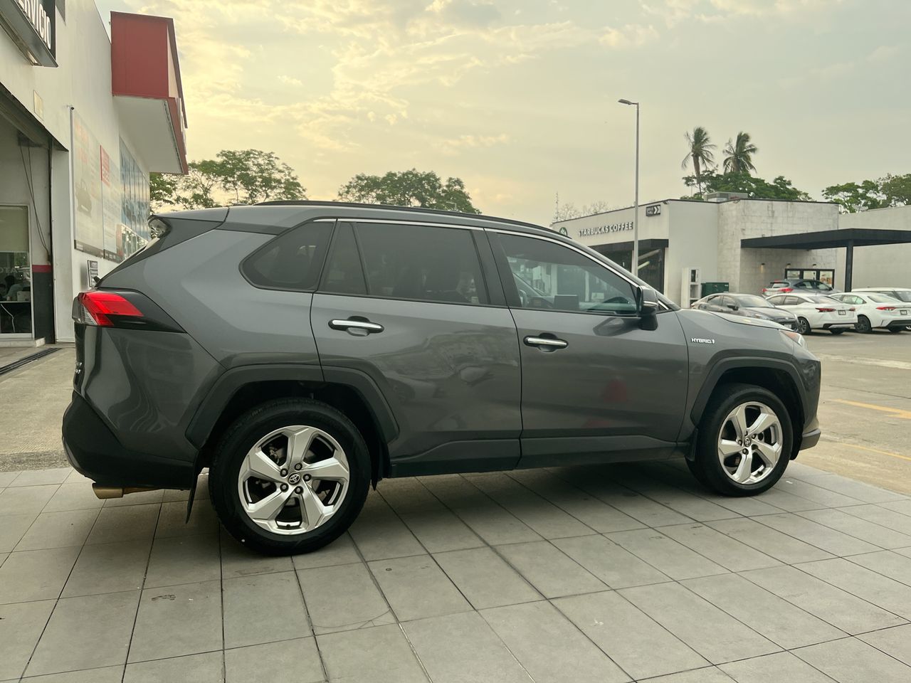 2021 Toyota RAV4 2.5 Limited Hybrid At