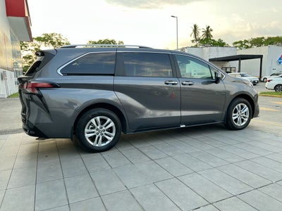 2025 Toyota Sienna 2.5 Platinum Hev At