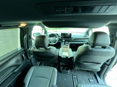 2025 Toyota Sienna 2.5 Platinum Hev At