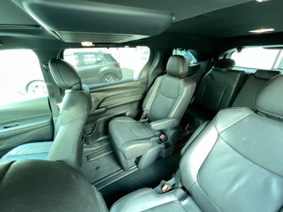 2025 Toyota Sienna 2.5 Platinum Hev At