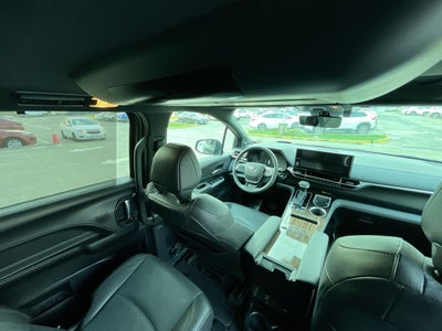 2025 Toyota Sienna 2.5 Platinum Hev At