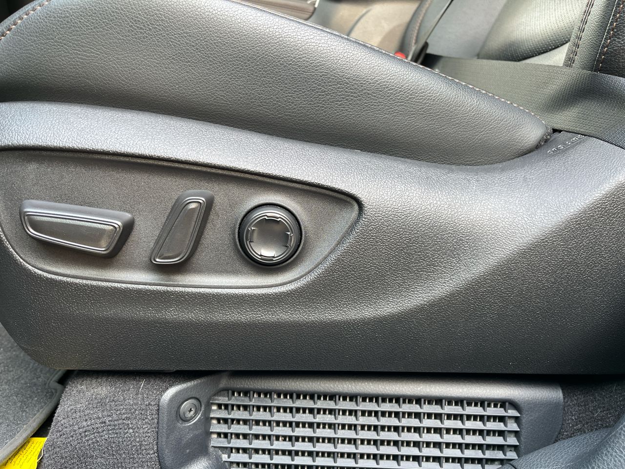 2025 Toyota Sienna 2.5 Platinum Hev At