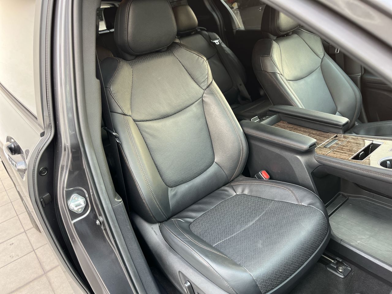 2025 Toyota Sienna 2.5 Platinum Hev At