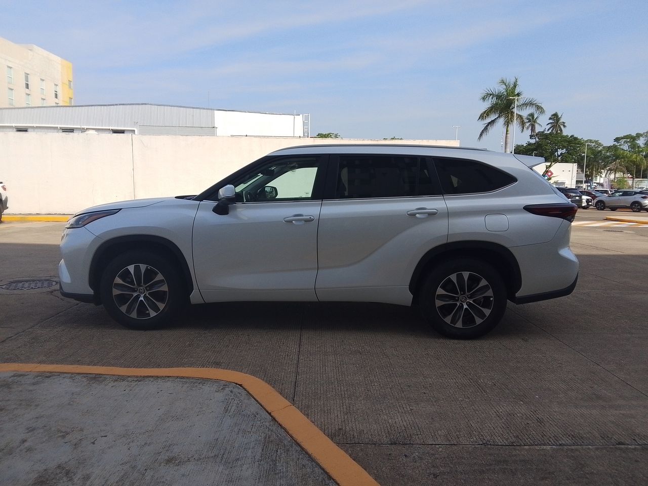 2025 Toyota Highlander 2.5 Xle Hev At