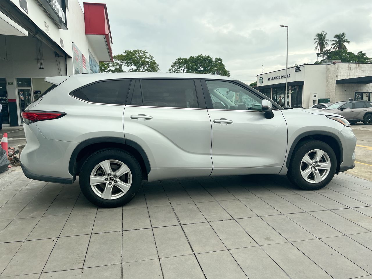 2023 Toyota Highlander 2.5 Le Hev At