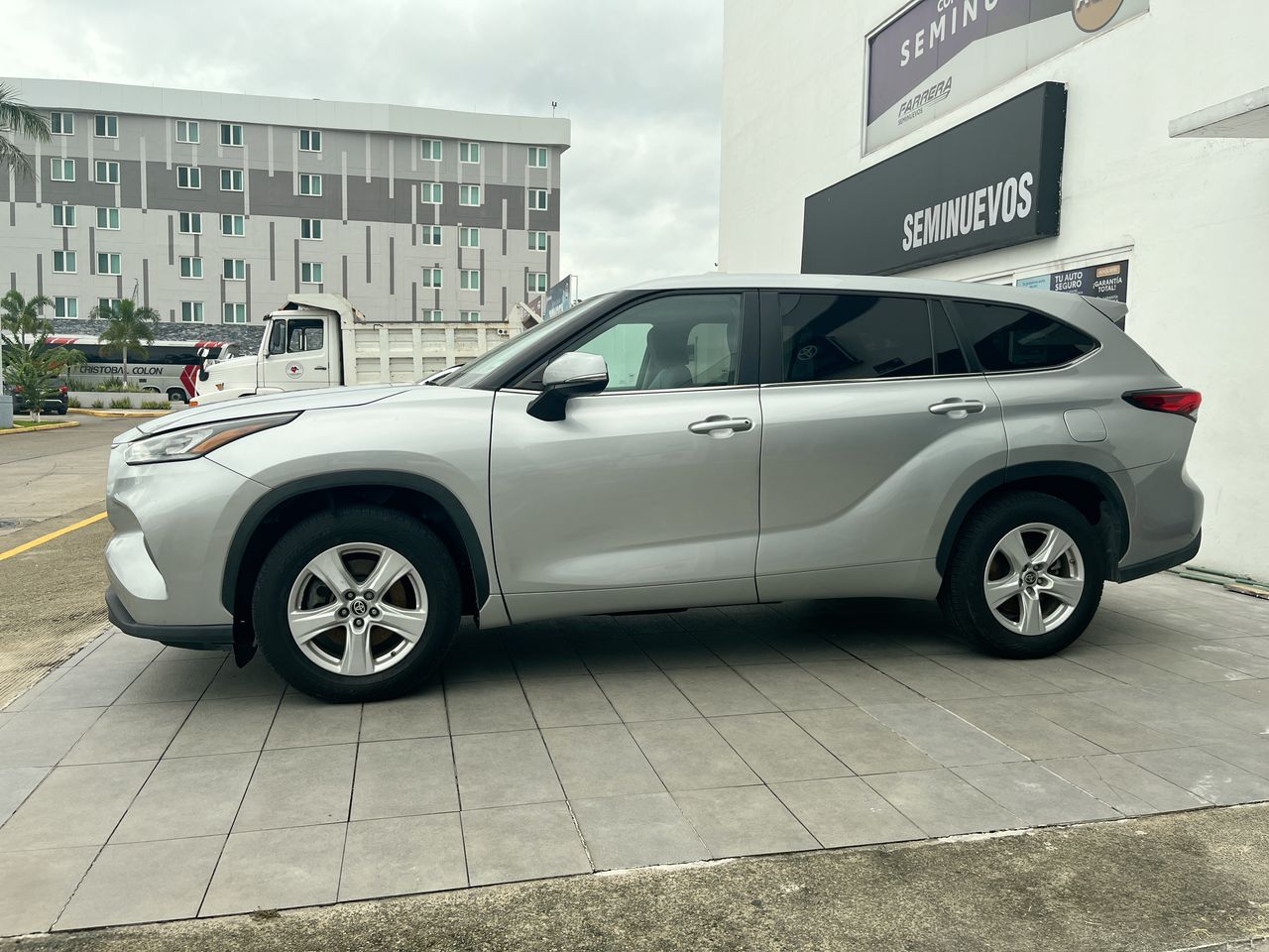 2023 Toyota Highlander 2.5 Le Hev At