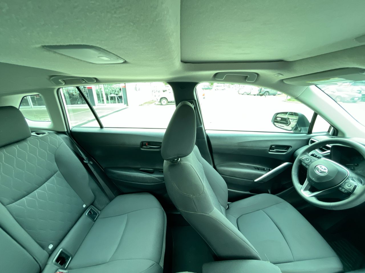 2024 Toyota Corolla Cross 2.0 Le HEV At