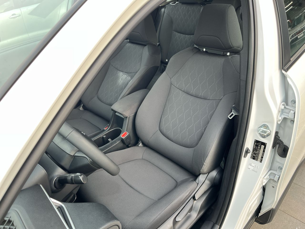 2024 Toyota Corolla Cross 2.0 Le HEV At