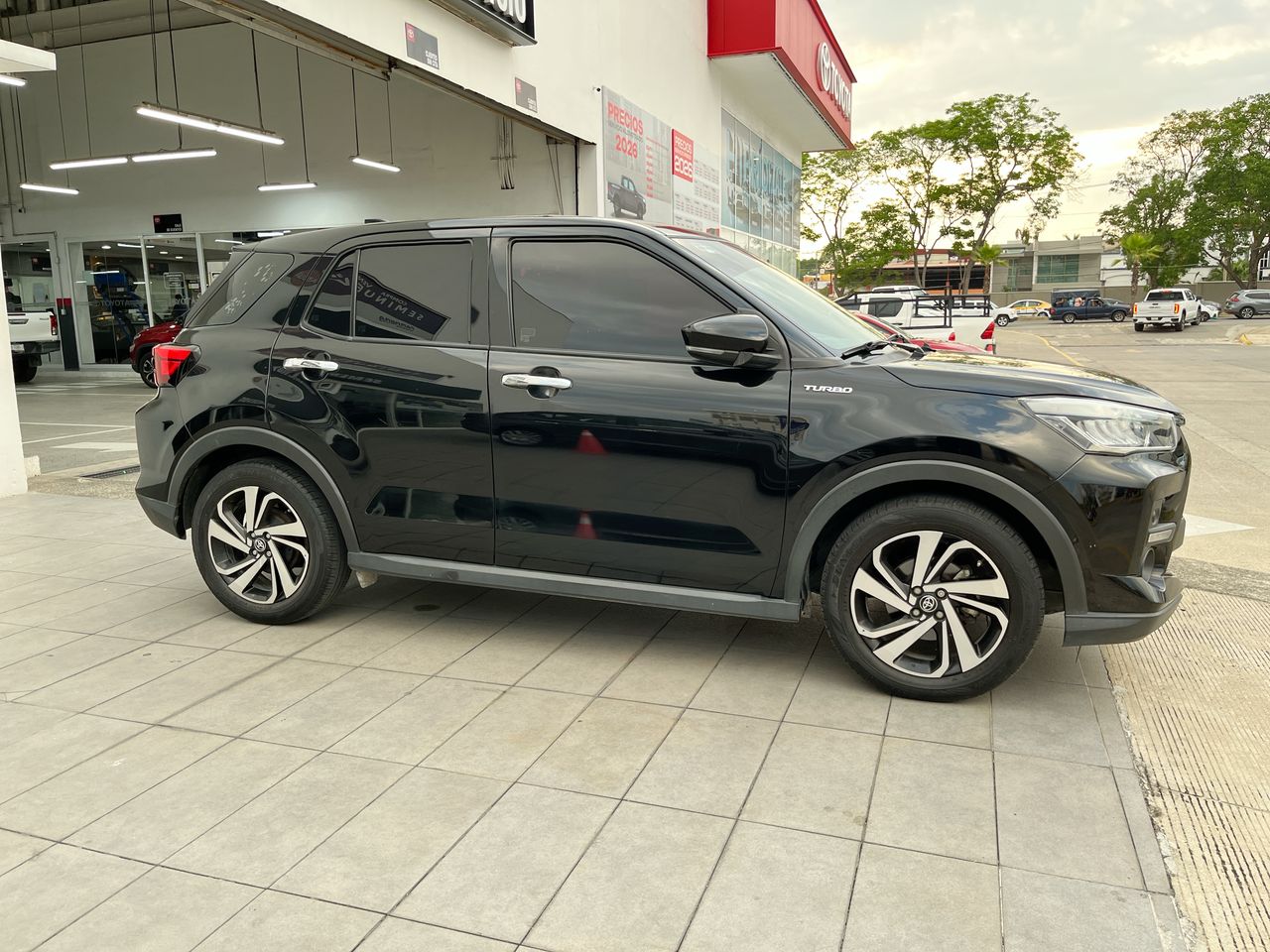 2023 Toyota Raize 1.0 XLE At