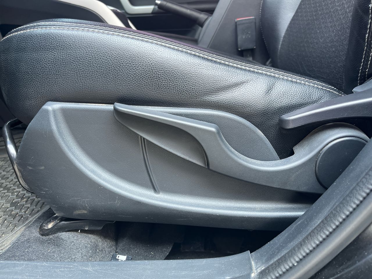 2023 Toyota Raize 1.0 XLE At