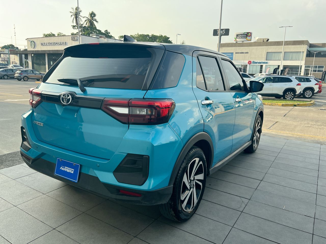 2024 Toyota Raize 1.0 Xle Bitono Cvt At