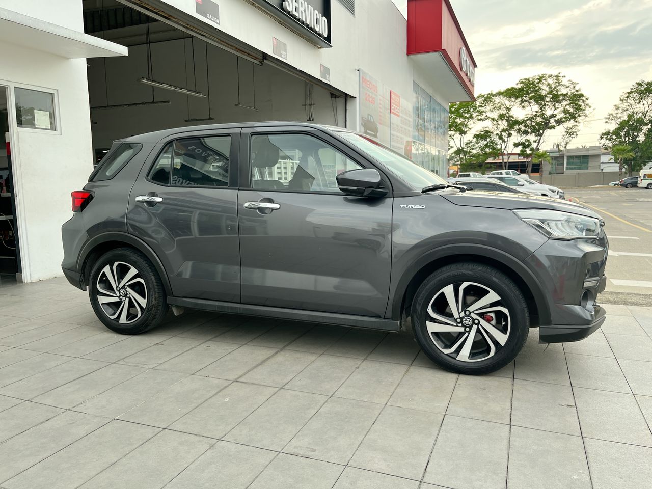 2024 Toyota Raize 1.0 Xle Cvt At