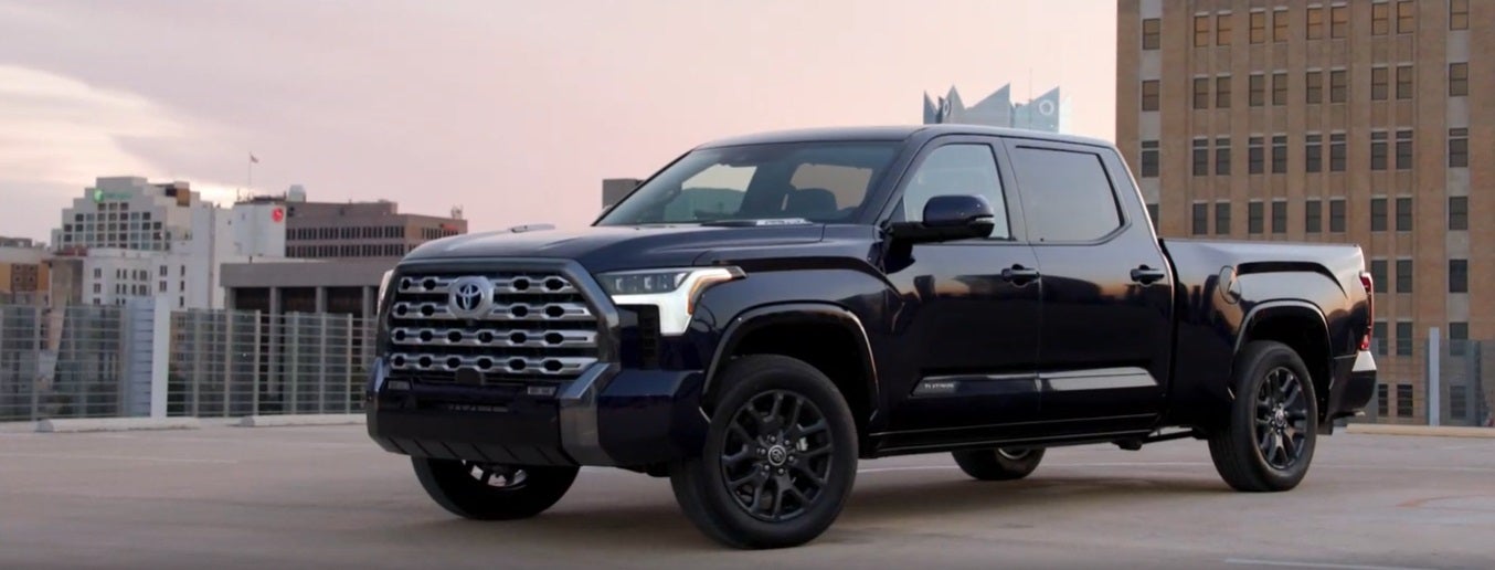 TOYOTA TUNDRA Banner